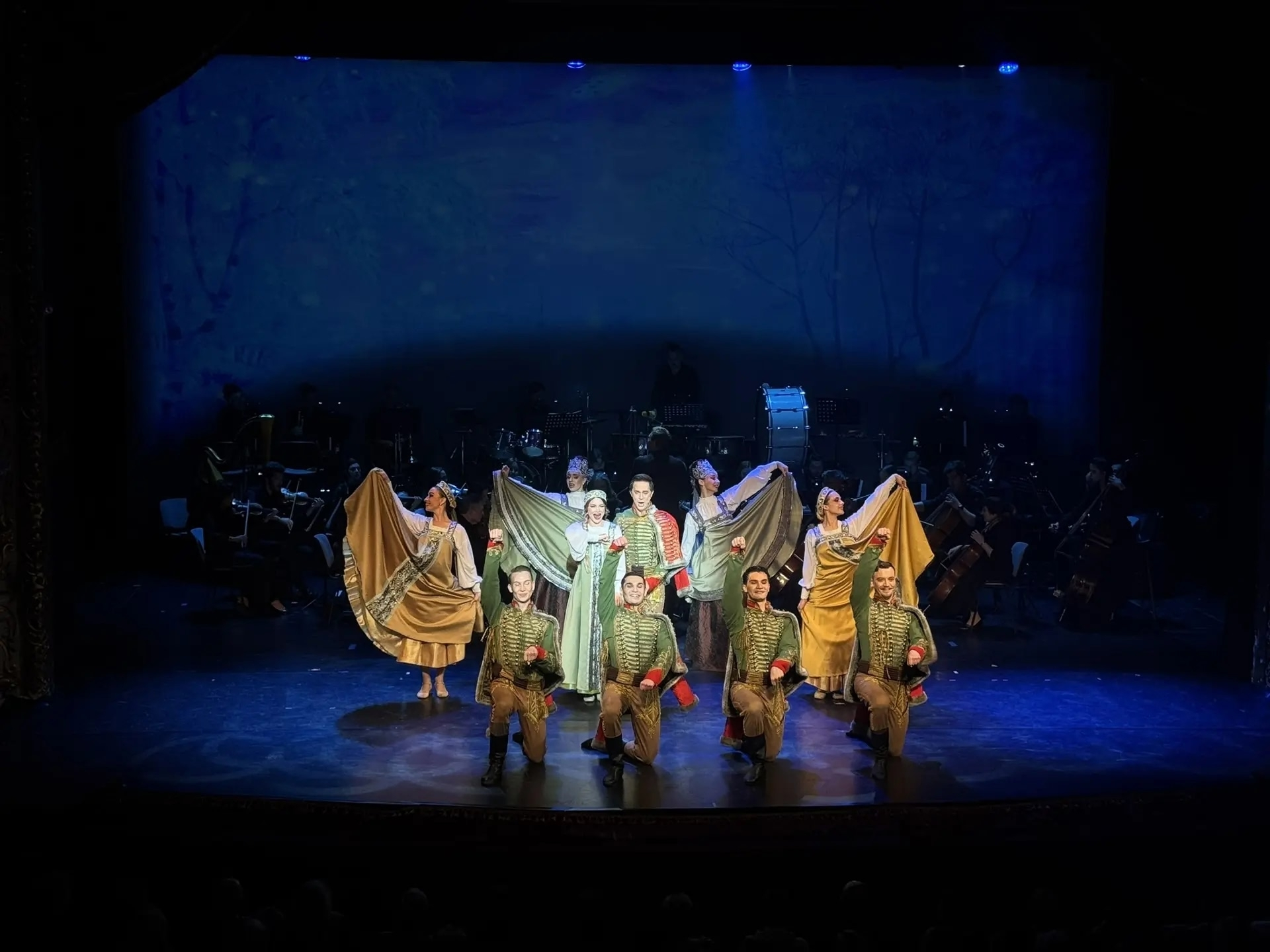 Гала-концерт в Кечкемете. Анастасия Лошакова, Роман Вокуев, артисты балета